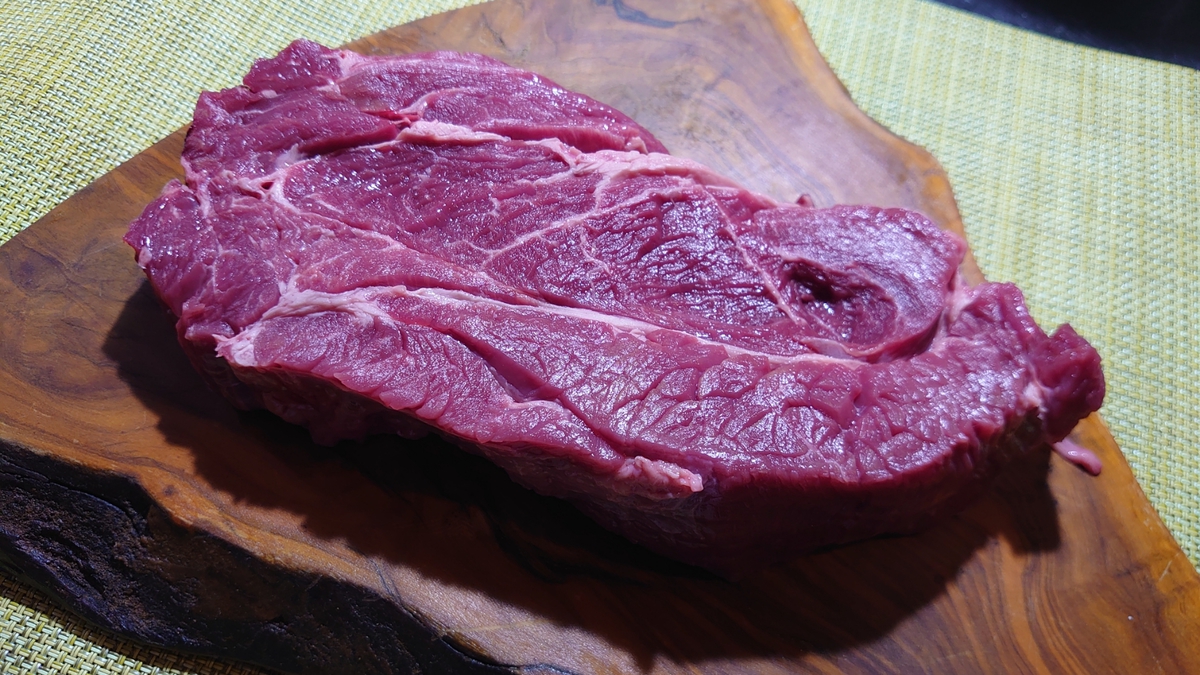 NZ産グラスフェッドビーフ 肩ロースブロック