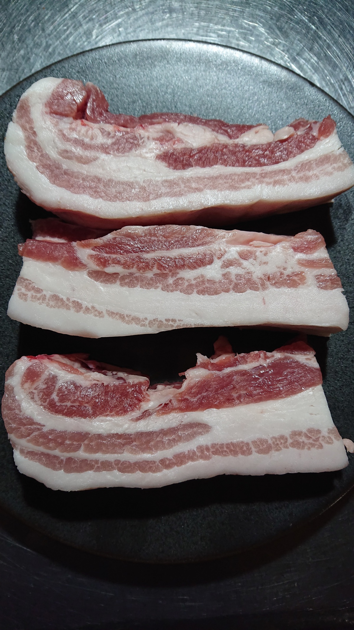 北海道産放牧豚 バラ肉 ブロック 450〜500g<BR>煮込み・ハム作り・焼き物に