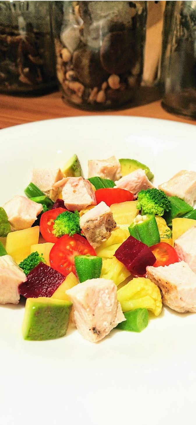 【しっ鶏】240g~<BR>平飼い鶏肉をじっくりしっとりローストしました