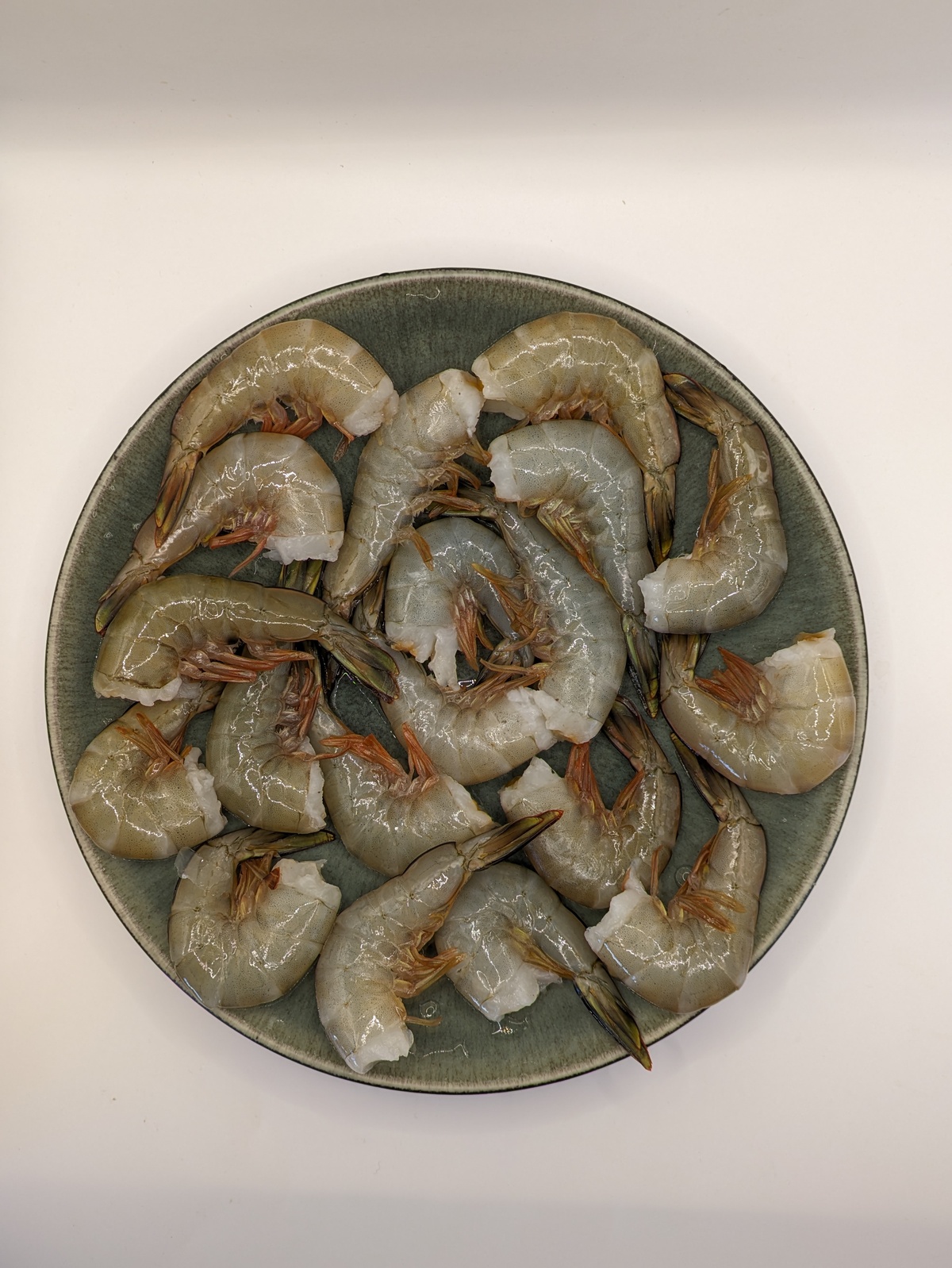 パプアニューギニア産天然海老<BR>無頭海老400g（約20尾）<BR>✨ボイル、焼き物、揚物に
