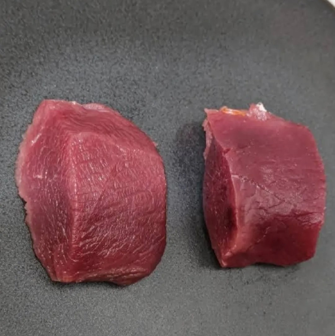 野生日本鹿ロース肉　６０ｇ×２カット