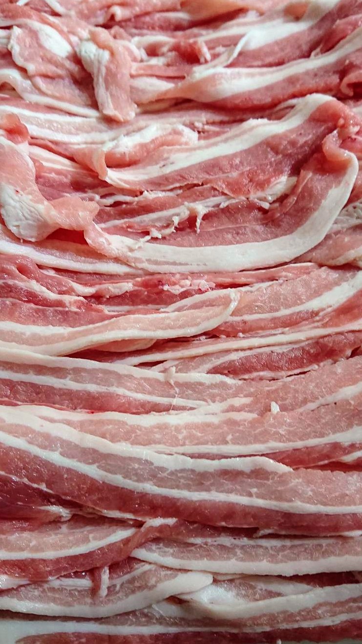 北海道産放牧豚　<BR>バラ肉スライス200g<BR>✨お好み焼き、焼き物、麺料理に！