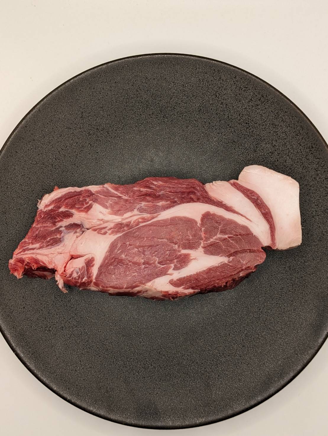 NEW! 十勝産放牧黒光り豚<BR>肩ロース肉200g<BR>✨極上プレミアムポーク　激旨！