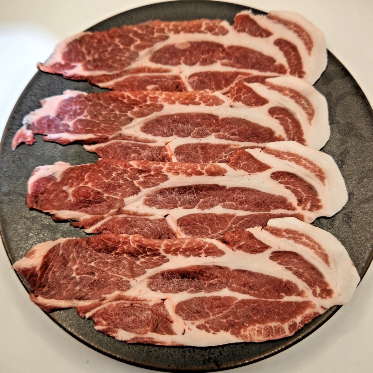 北海道産放牧豚　<BR>肩ロース肉スライス170ｇ<BR>✨生姜焼き、鉄板焼など！