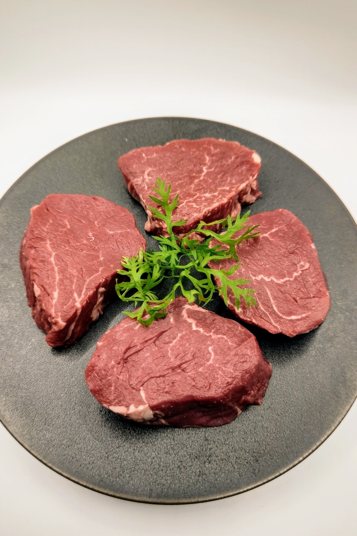 NZ産放牧牧草牛　<BR>ヒレ肉ステーキ用100g×４枚<BR>✨お得セット！