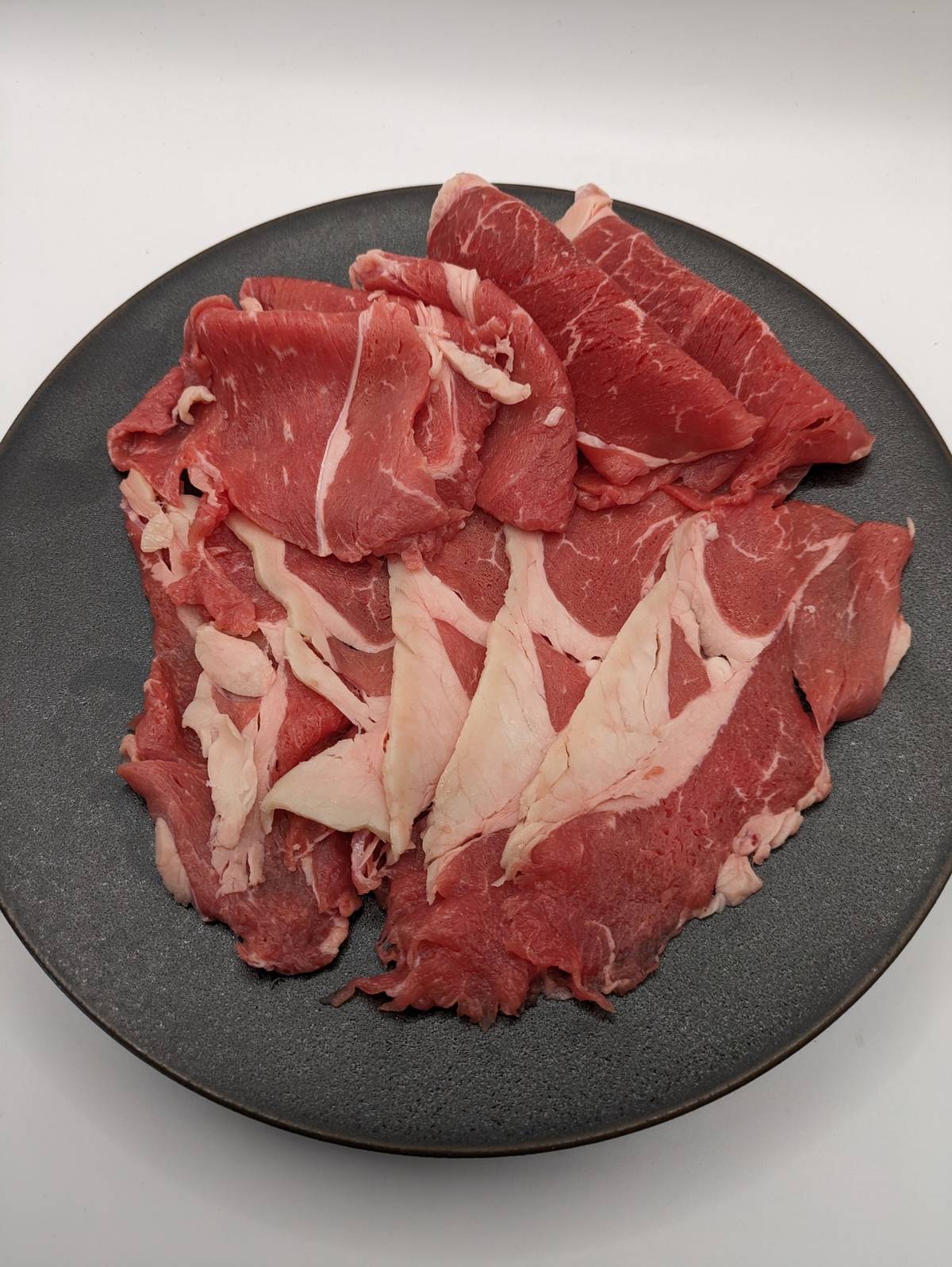 NZ産放牧牧草牛<BR>肩うでスライス肉250g<BR>✨すき焼き、炒め物、鍋煮物など日常的に!