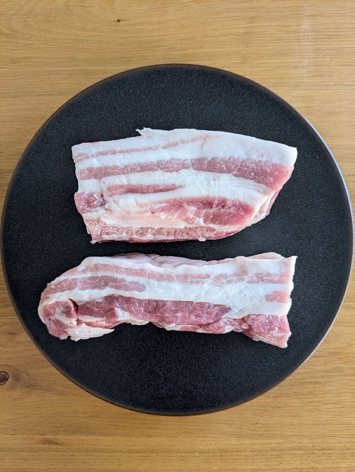 北海道産放牧豚 <BR>バラ肉ブロック450〜500g<BR>✨煮込み・ベーコン作り・焼き物に<BR>